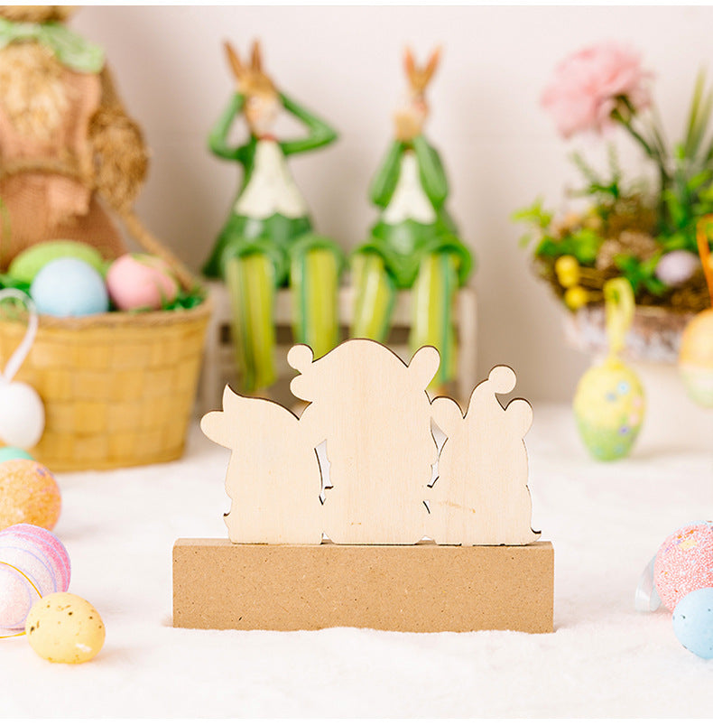 Easter Supplies Easter Rabbit Holding Flower Wooden Decoration